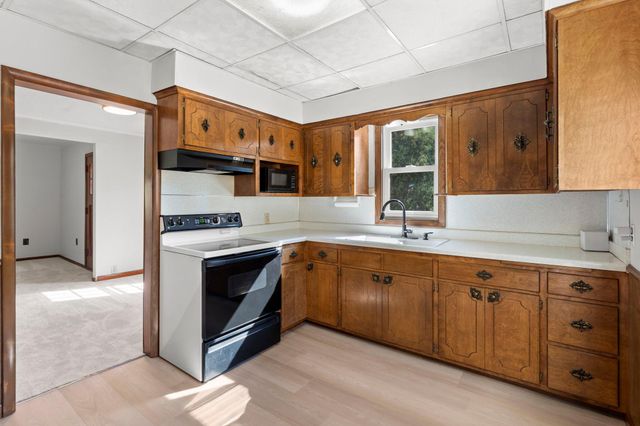 1648 Hammond Road, White Bear Lake, MN 55110