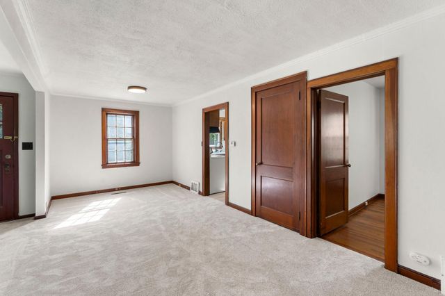 1648 Hammond Road, White Bear Lake, MN 55110
