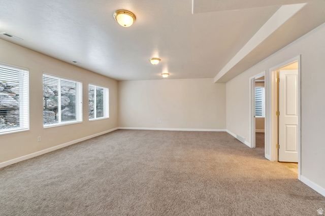 1533 W HOMECOMING AVE, South Jordan, UT 84095