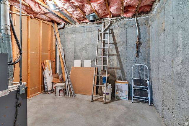 1533 W HOMECOMING AVE, South Jordan, UT 84095