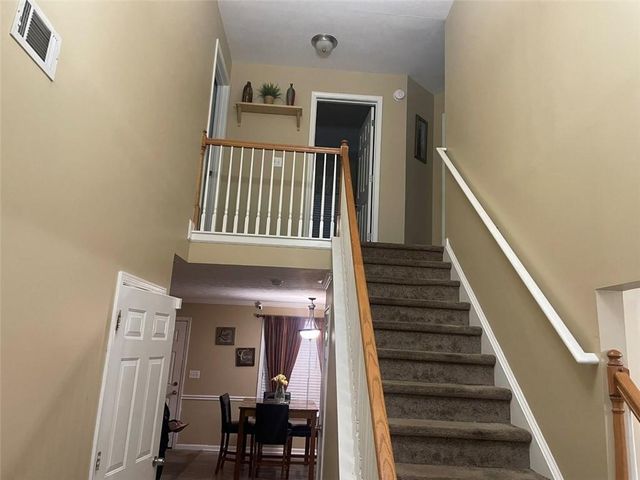 4176 Round Stone Drive, Snellville, GA 30039