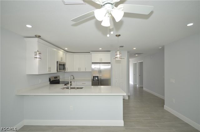 2955 Dunbar AVE B, Fort Myers, FL 33916