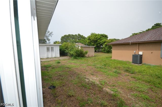 2955 Dunbar AVE B, Fort Myers, FL 33916