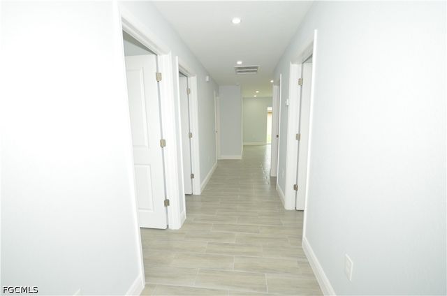 2955 Dunbar AVE B, Fort Myers, FL 33916