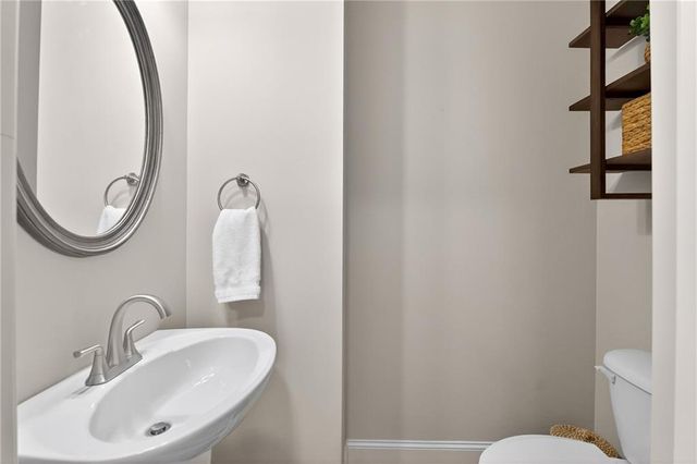 7690 Willoughby Court, Alpharetta, GA 30005