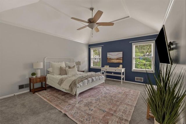 8804 W 92nd Street, Overland Park, KS 66212