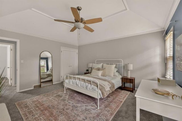 8804 W 92nd Street, Overland Park, KS 66212