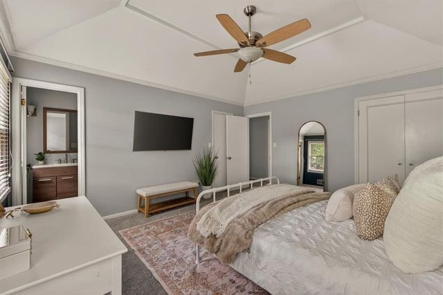 8804 W 92nd Street, Overland Park, KS 66212