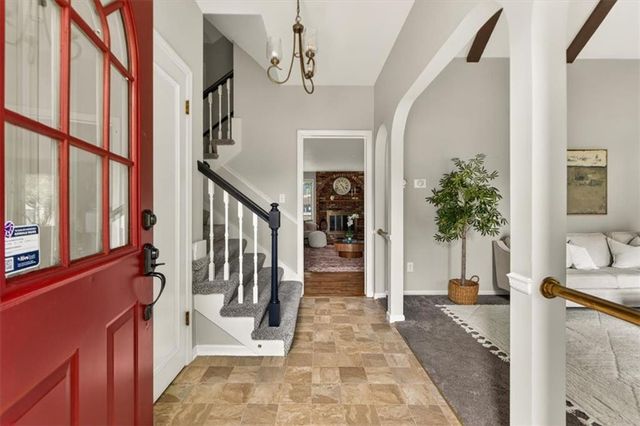 8804 W 92nd Street, Overland Park, KS 66212