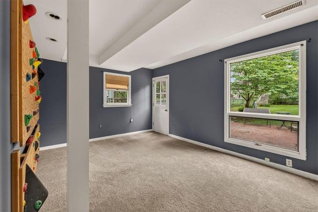 8804 W 92nd Street, Overland Park, KS 66212