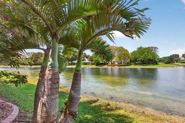 6443 NW 110th Avenue, Parkland, FL 33076