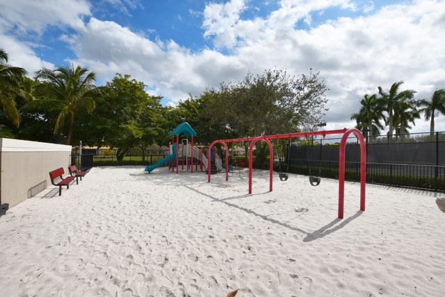 6443 NW 110th Avenue, Parkland, FL 33076