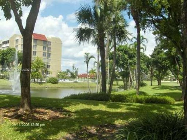 6911 Environ Blvd 8L, Lauderhill, FL 33319