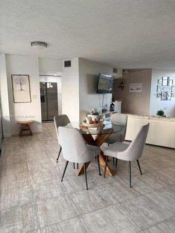 6911 Environ Blvd 8L, Lauderhill, FL 33319