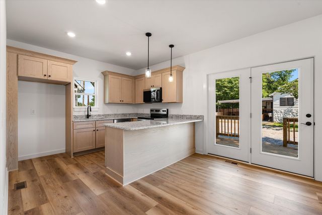 1000 Bryan St A, Old Hickory, TN 37138