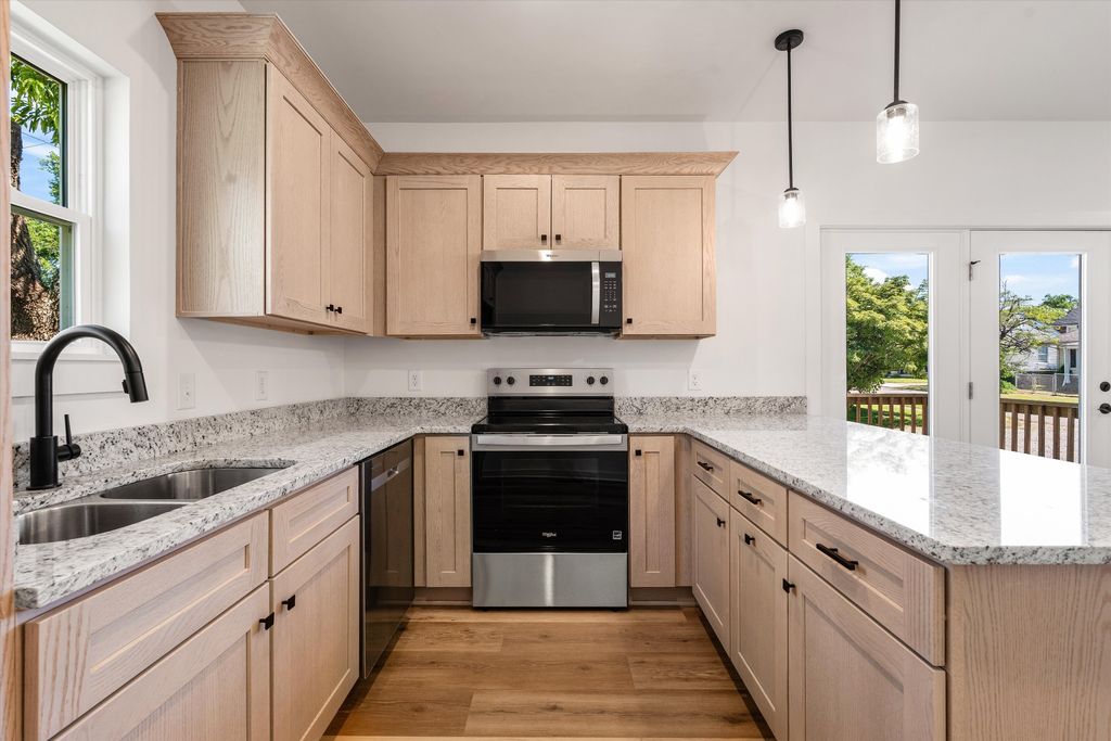 1000 Bryan St A, Old Hickory, TN 37138