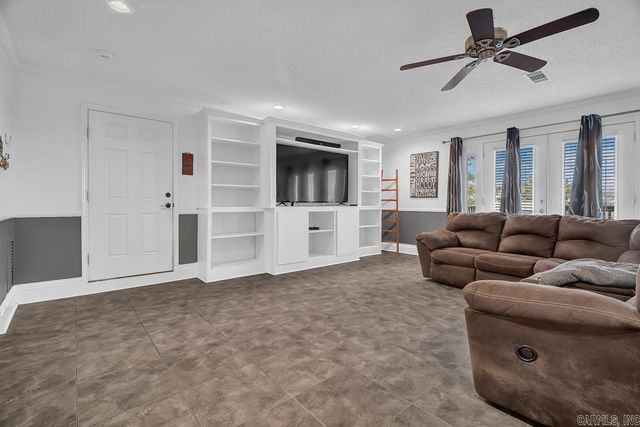 1100 Carruthers Drive, Morrilton, AR 72110