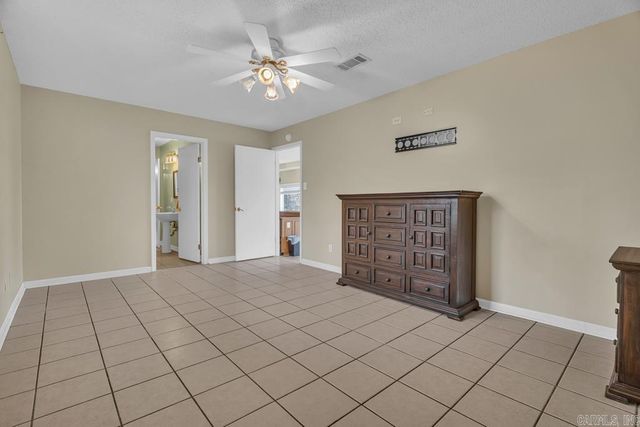 1100 Carruthers Drive, Morrilton, AR 72110