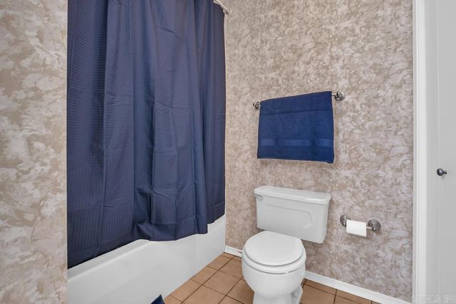 1100 Carruthers Drive, Morrilton, AR 72110