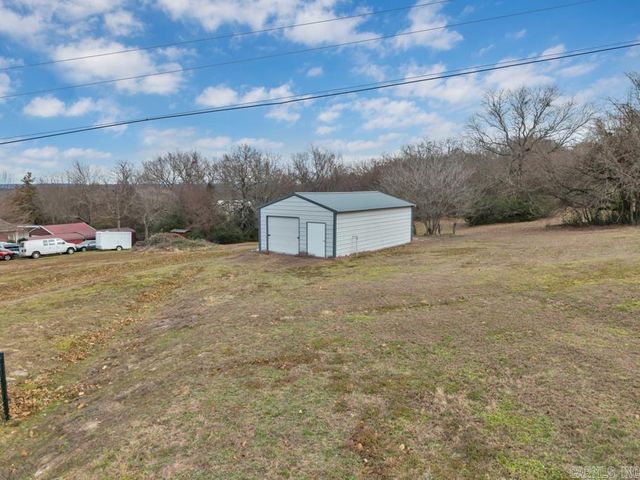 1100 Carruthers Drive, Morrilton, AR 72110