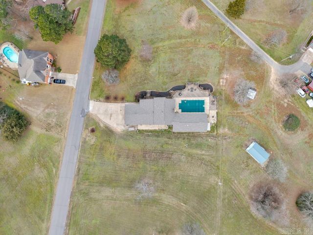 1100 Carruthers Drive, Morrilton, AR 72110