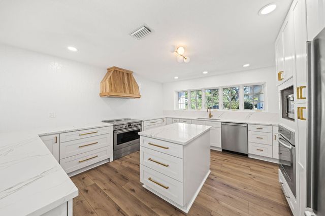 497 Walton Way, Miramar Beach, FL 32550