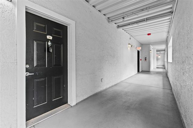 300 E SOUTH STREET 2015, Orlando, FL 32801