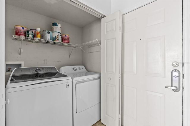 300 E SOUTH STREET 2015, Orlando, FL 32801