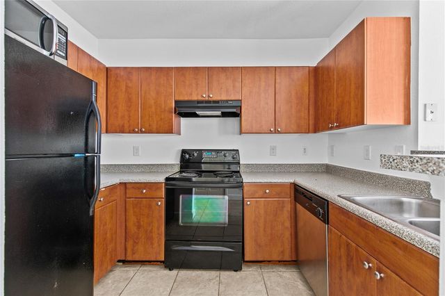 300 E SOUTH STREET 2015, Orlando, FL 32801
