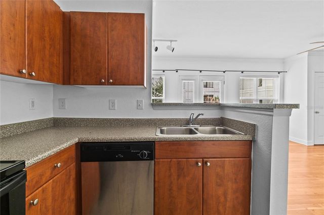 300 E SOUTH STREET 2015, Orlando, FL 32801