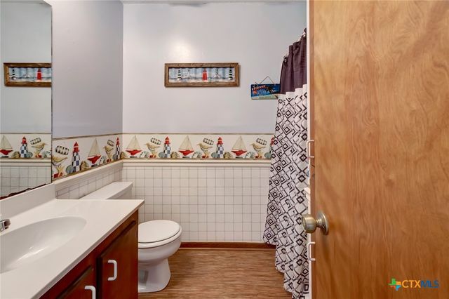 22 Pirates Cove, Port O'connor, TX 77982