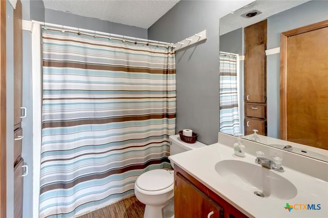 22 Pirates Cove, Port O'connor, TX 77982