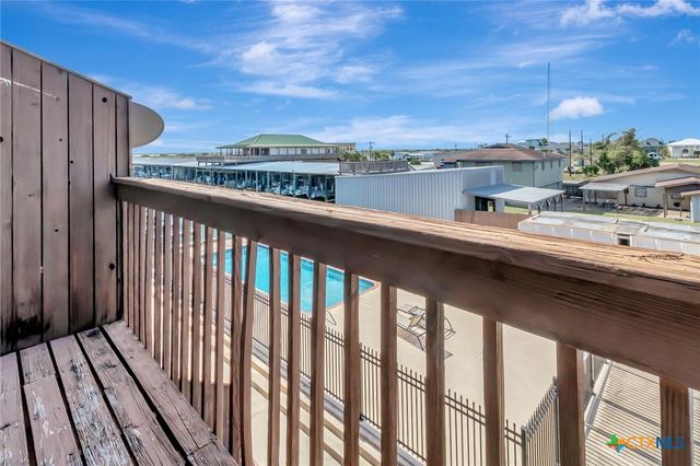 22 Pirates Cove, Port O'connor, TX 77982