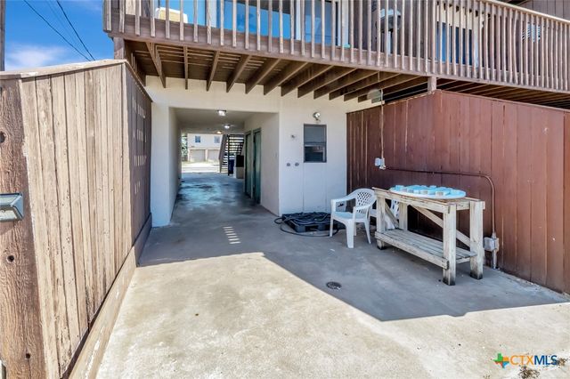 22 Pirates Cove, Port O'connor, TX 77982