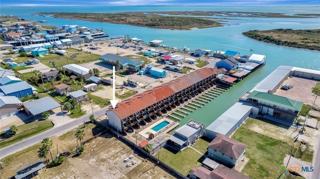 22 Pirates Cove, Port O'connor, TX 77982