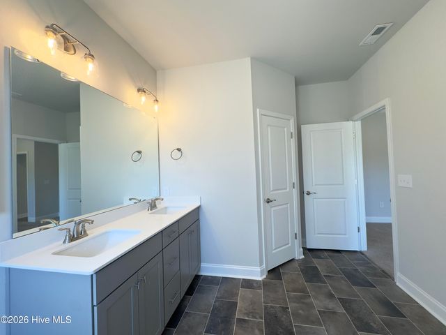 2105 Sandbrook Loop, Leland, NC 28451