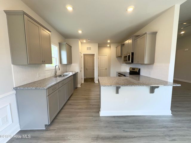 2105 Sandbrook Loop, Leland, NC 28451