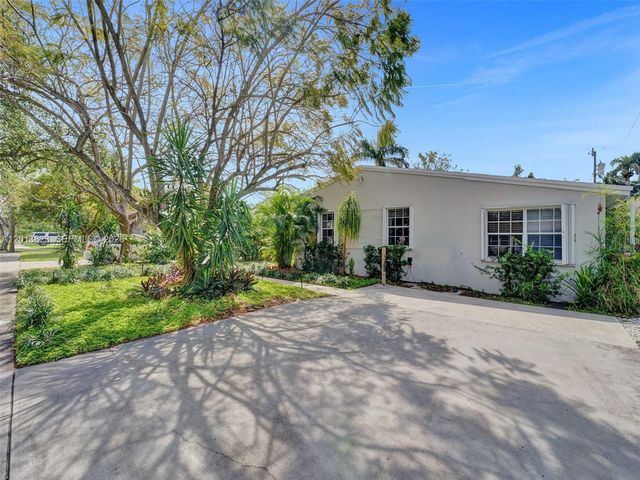 918 NE 4th Court, Hallandale Beach, FL 33009