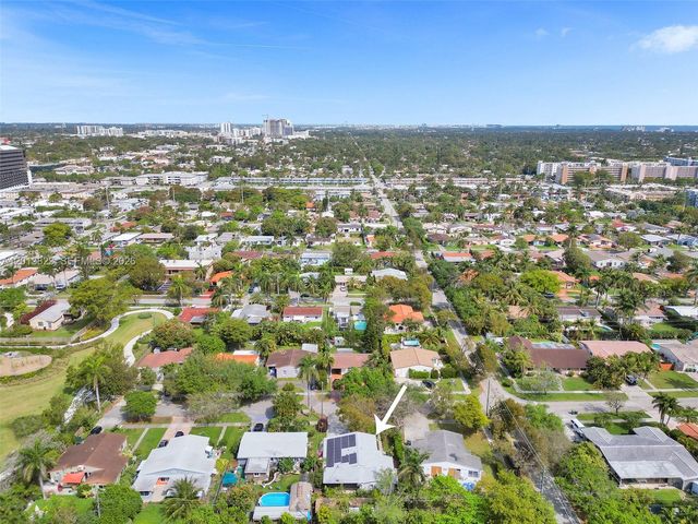 918 NE 4th Court, Hallandale Beach, FL 33009