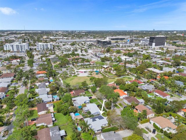 918 NE 4th Court, Hallandale Beach, FL 33009