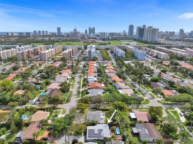 918 NE 4th Court, Hallandale Beach, FL 33009