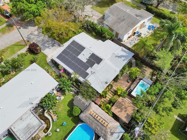 918 NE 4th Court, Hallandale Beach, FL 33009