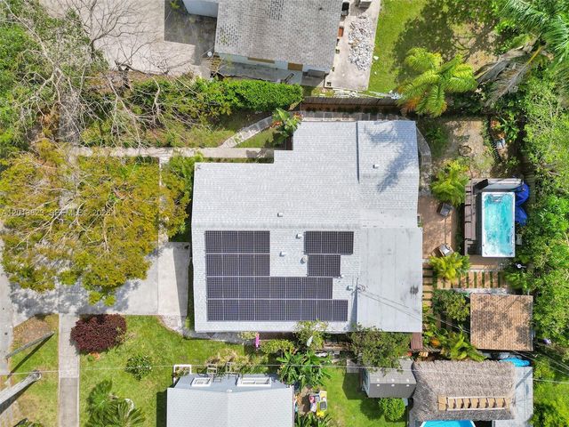 918 NE 4th Court, Hallandale Beach, FL 33009