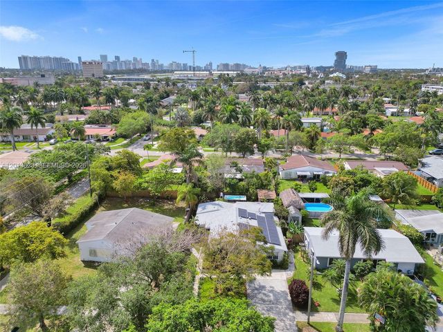 918 NE 4th Court, Hallandale Beach, FL 33009