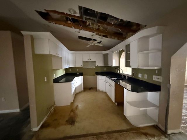 701 MADISON STREET, Tavares, FL 32778