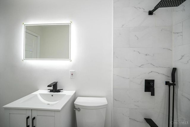 4612 Ward Street, Cincinnati, OH 45227