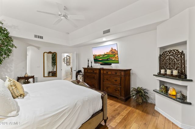 610 W GLENN Drive, Phoenix, AZ 85021