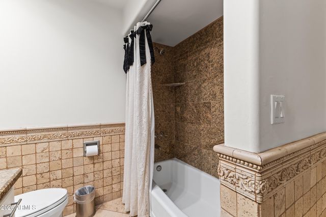 610 W GLENN Drive, Phoenix, AZ 85021