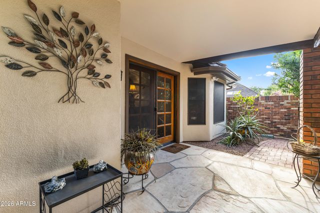 610 W GLENN Drive, Phoenix, AZ 85021