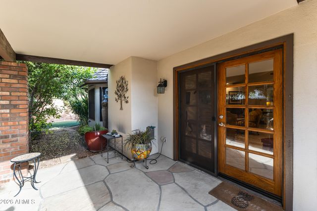610 W GLENN Drive, Phoenix, AZ 85021